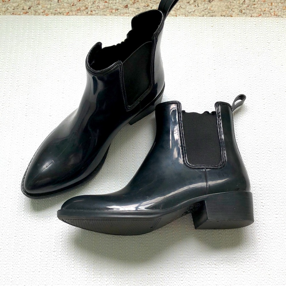 Jeffrey Campbell Chelsea Black Rain Boots, size 9